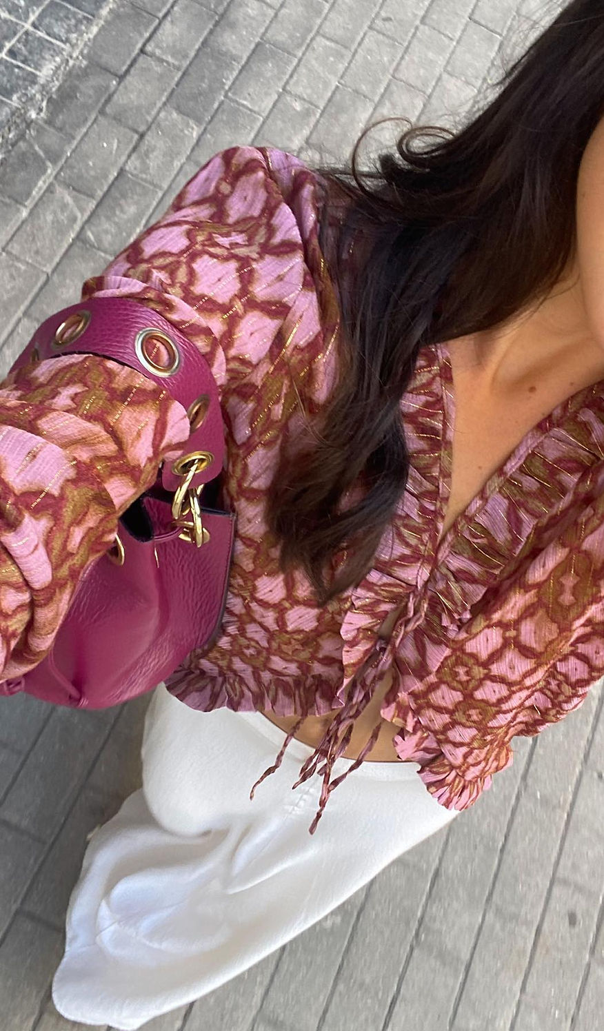 Blusa estampada de volantes y manga recta larga